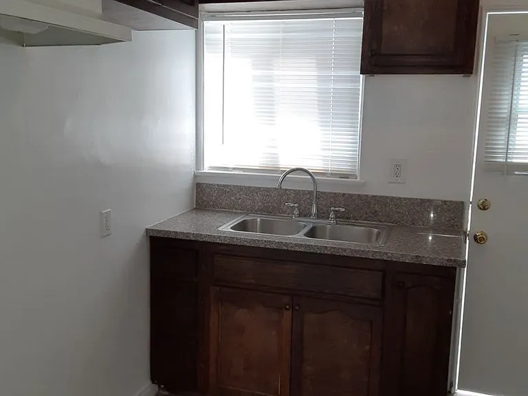2815 Willow Pl #19 — Photo 8