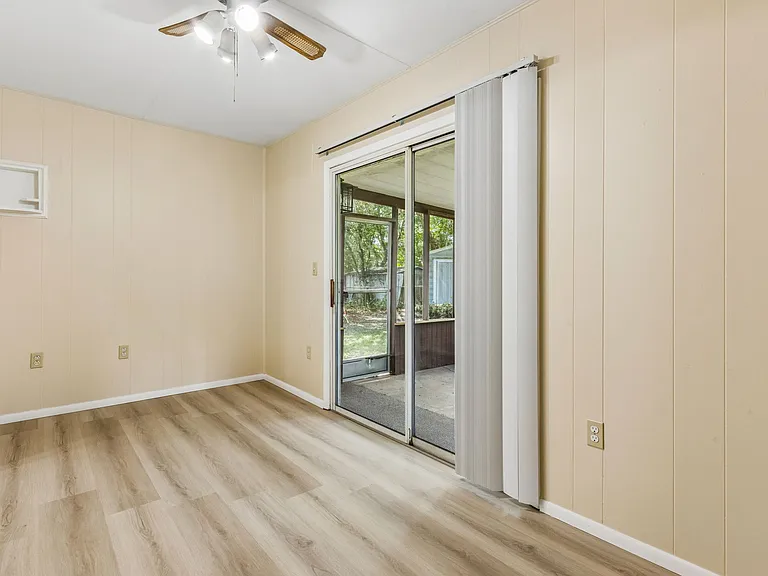 2406 Husson Ave — Photo 11
