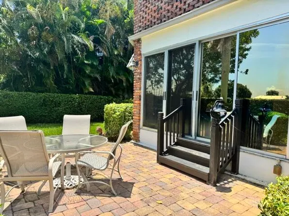 340 Orange Tree Drive, Atlantis, FL 33462