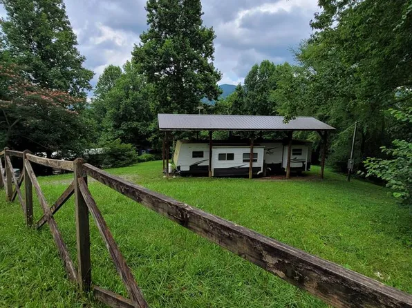 457 Grand View Way, Cosby, TN 37722