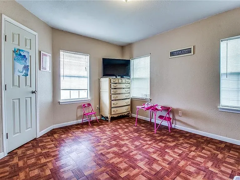 3330 FM 2931 — Photo 18