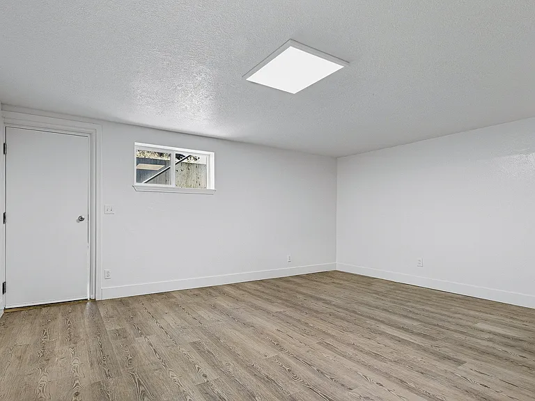 2319 Iowa Ave #B — Photo 3
