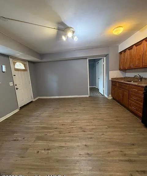 423 Lisk Ave — Photo 7