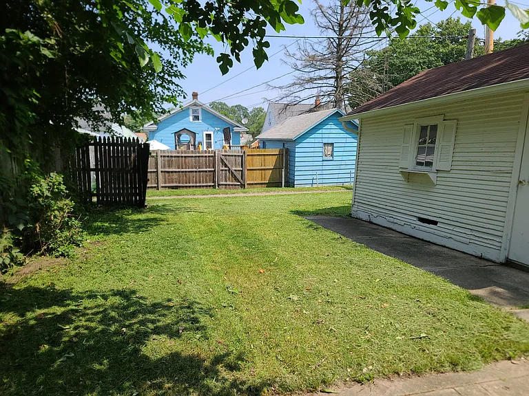 2913 Fredrickson St — Photo 11
