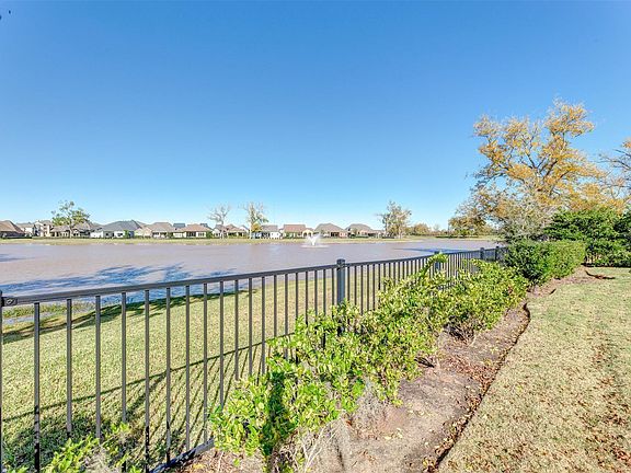 3rd image of 4918 Avalon Plantation Dr