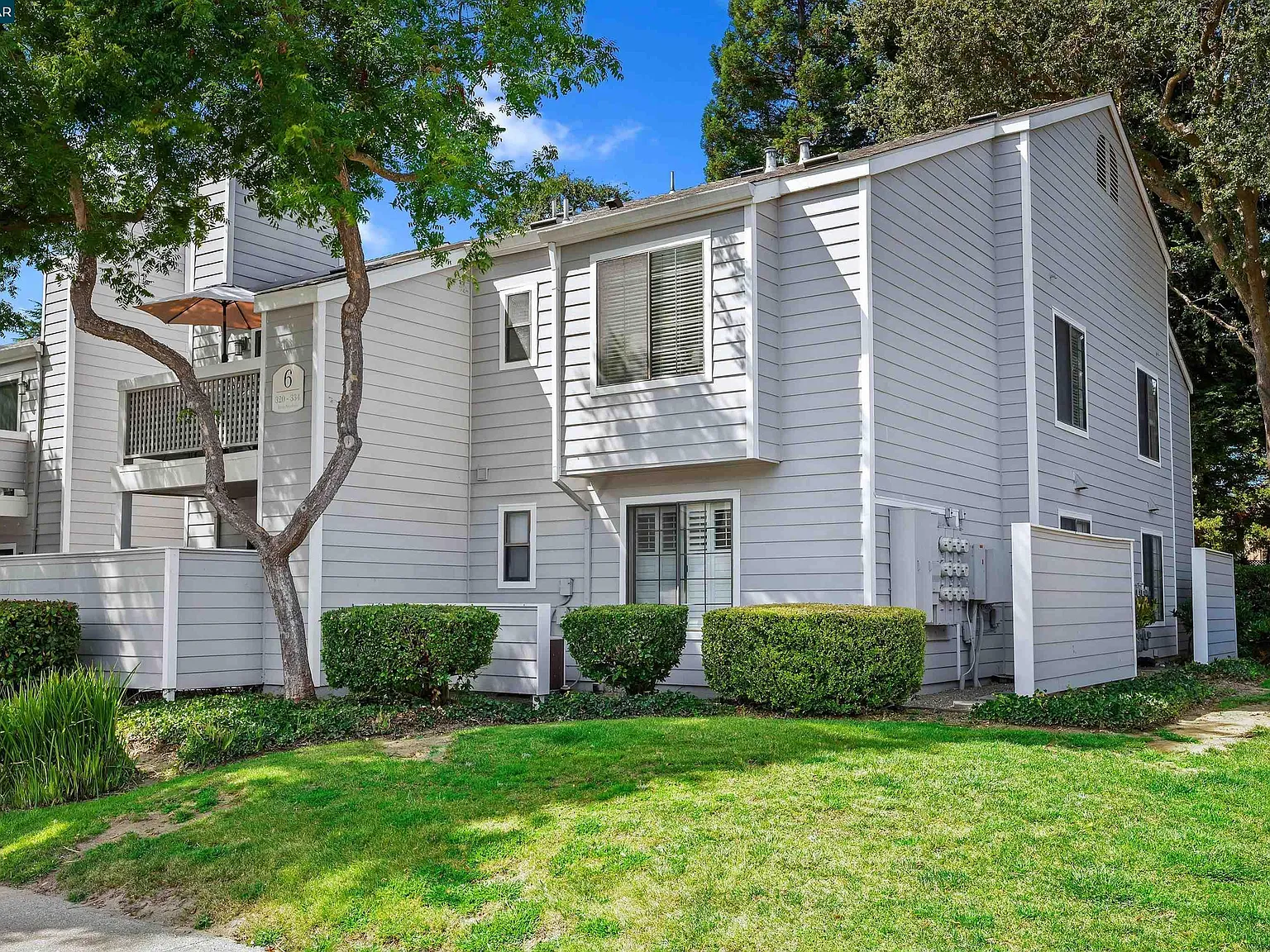2 bed, 1074 sqft, $3,250 — Photo 4