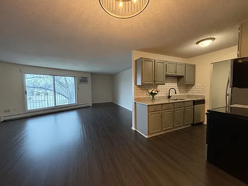 8935 Old Cedar Ave S #202 Photo 1
