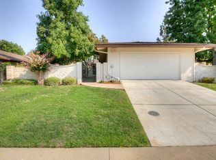 1710 W Calimyrna Ave, Fresno, CA 93711