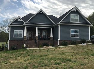 397 Tom Link Rd, Cottontown, TN 37048