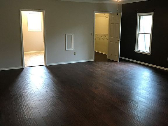 5th image of 560 Lawnwood Ct