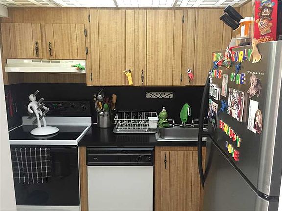 2nd image of 16508 NE 26th Ave APT 204