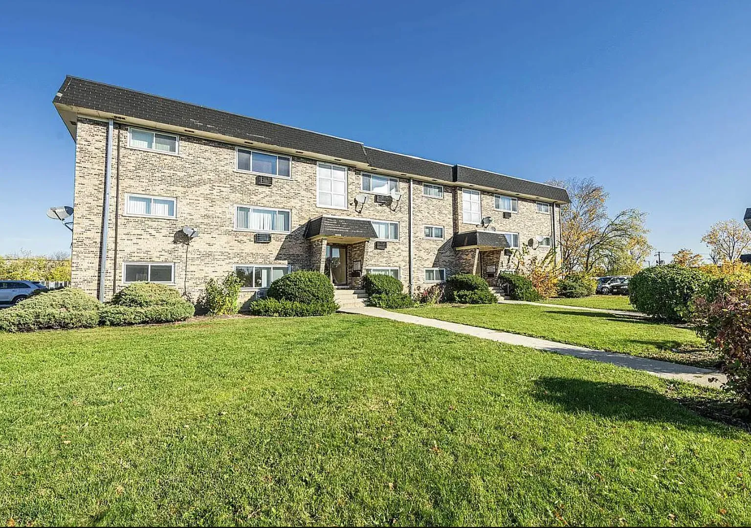 1 bed, 1000 sqft, $1,500 — Photo 1