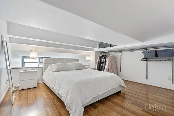 Rented by Elegran | media 12