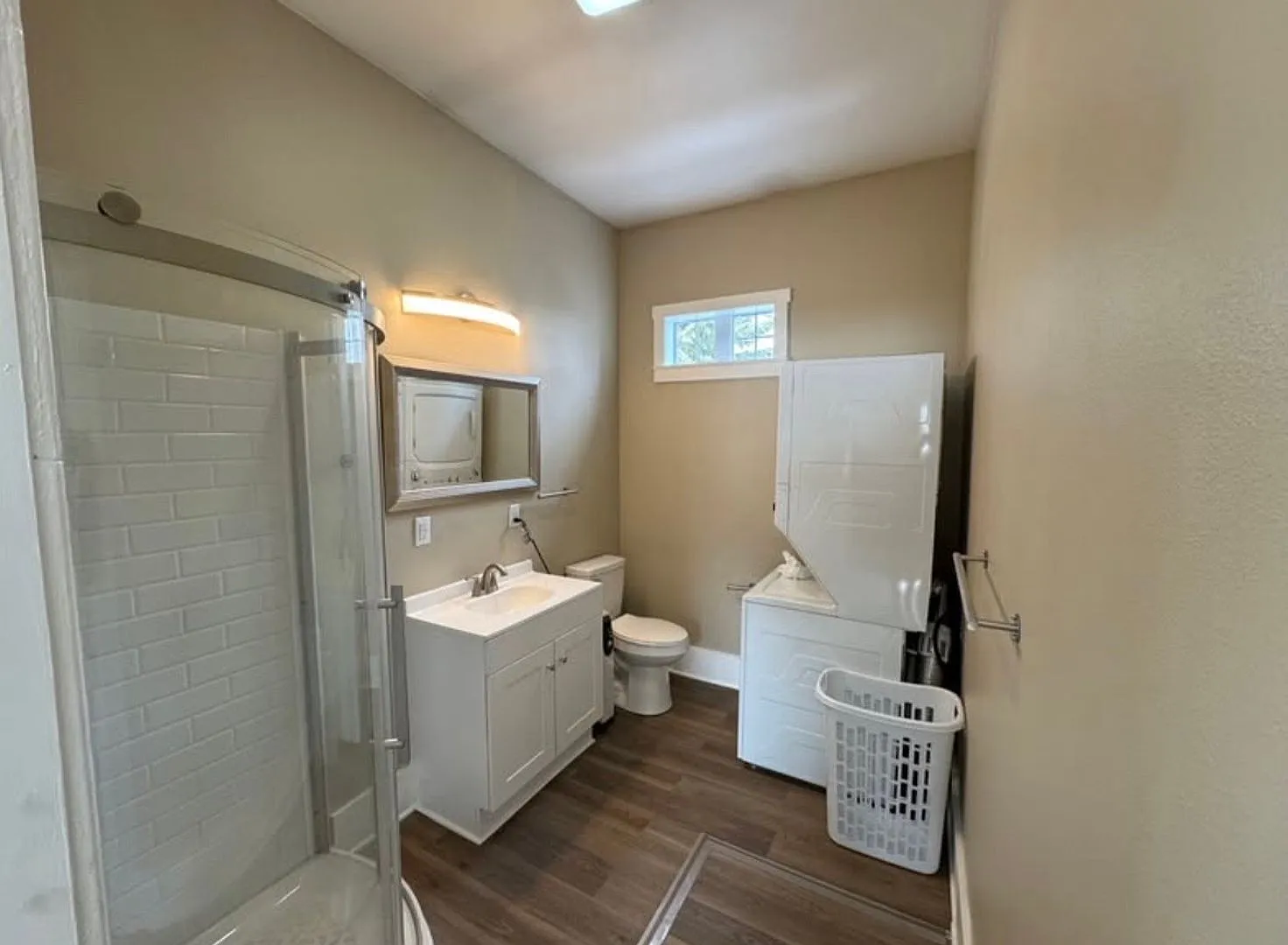 Newly Updated 5-Bedroom, 2-Bath Home Spacious, Modern & Move-In Ready! — Photo 3