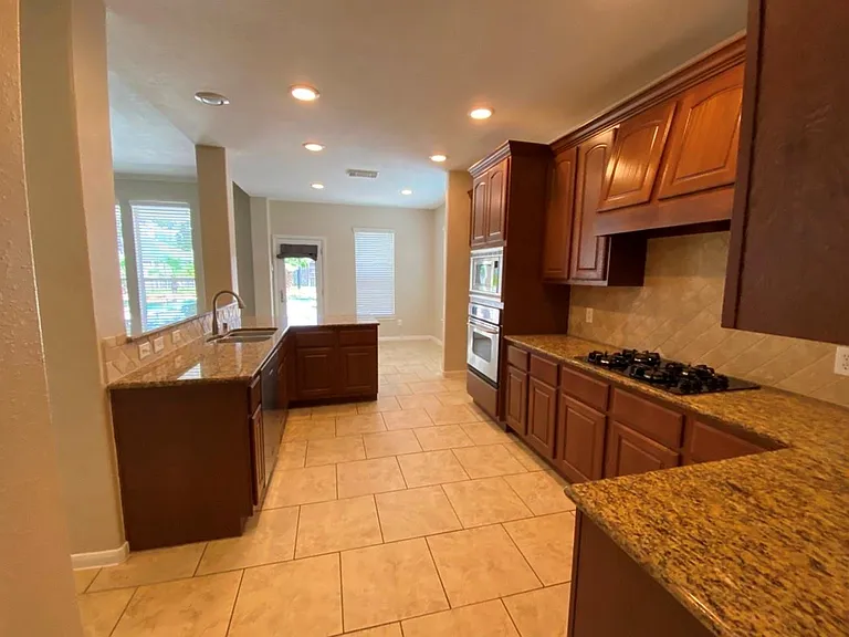 26226 Bright Dawn Ct — Photo 10