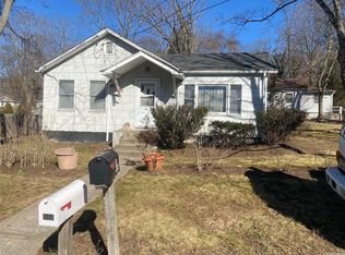 145 Locust Dr, Rocky Point, NY 11778