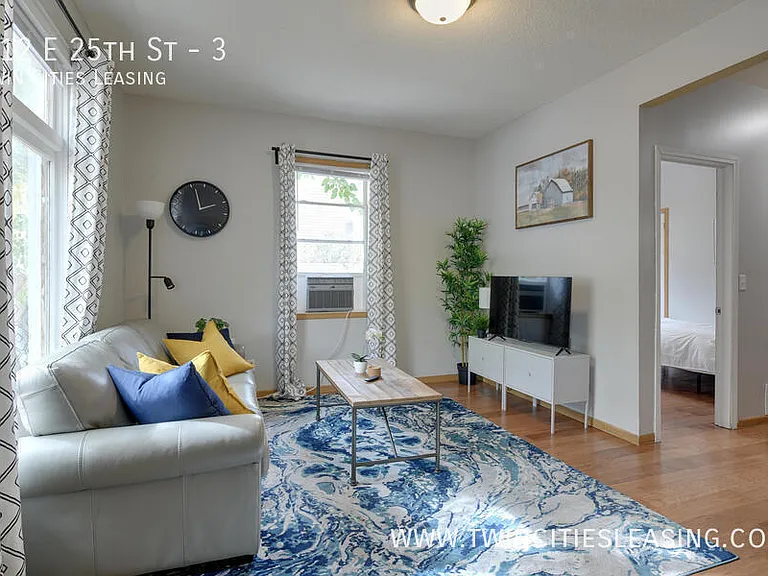 912 E 25th St #3 — Photo 3
