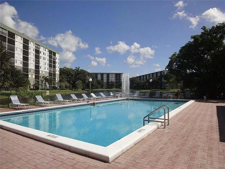 2213 Cypress Island Dr #308 — Photo 14