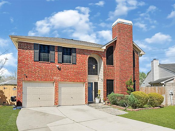 2nd image of 9026 Fairbloom Ln