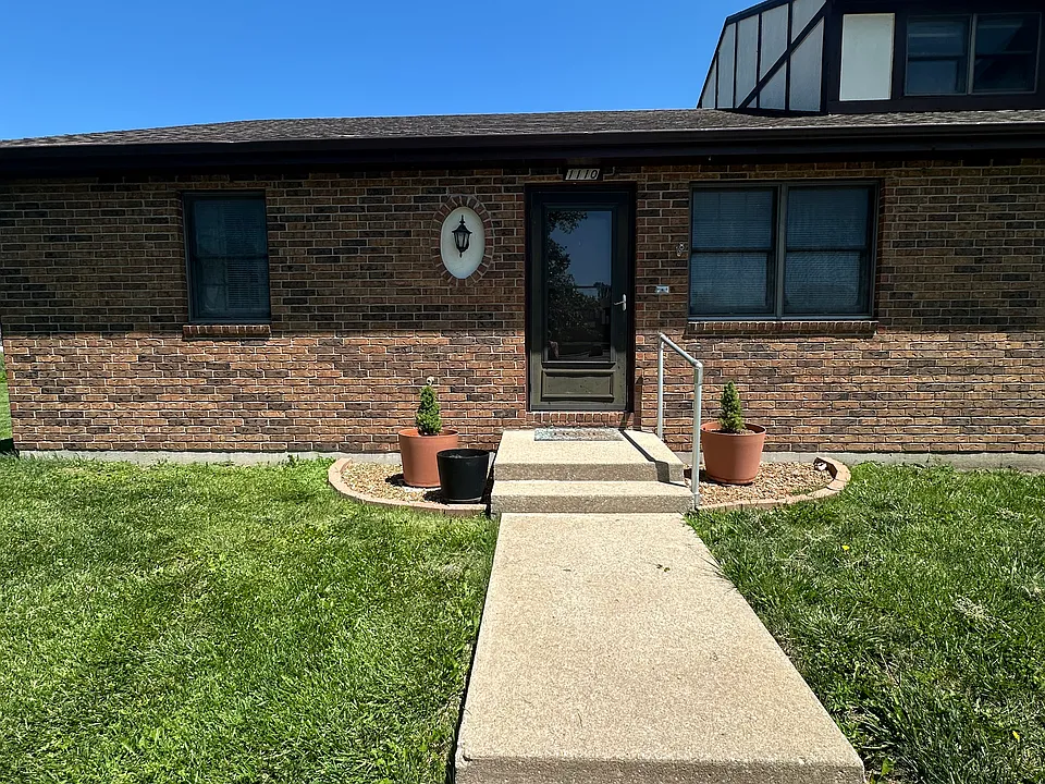 1110 Jeff Cir #1110