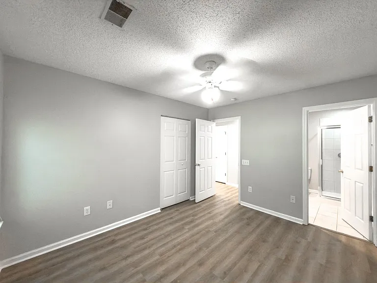 4841 Habersham Ln — Photo 14