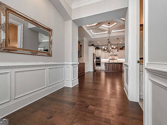 4th image of 62 Cedarcrest Village Ct