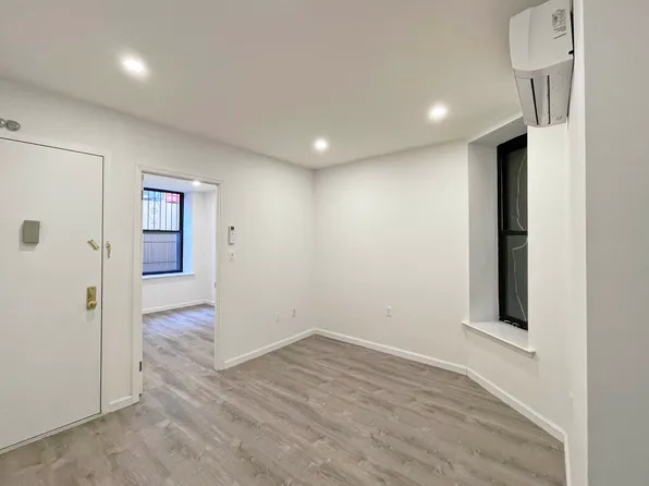 333 West 19th Street image 1 of 7