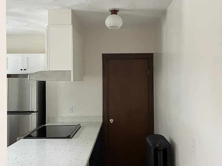 51 Taft Ave — Photo 14
