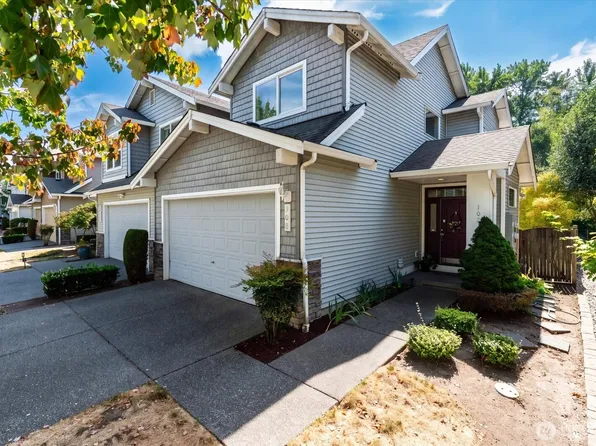 308 196th Place SW #305, Lynnwood, WA 98036