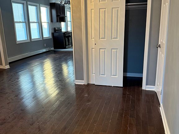 5th image of 21716 Hempstead Ave Floor 1