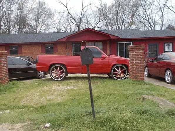 1701 Ashdale Rd, Tuskegee, AL 36083