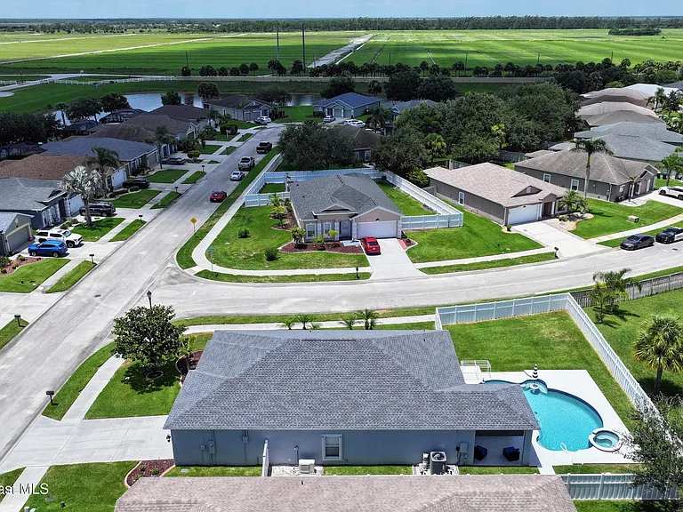 6106 Indigo Crossing Dr — Photo 31