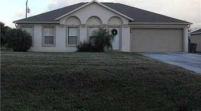 1st image of 305 SW Kestor Dr