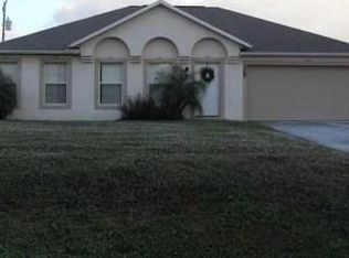 305 SW Kestor Dr, Port Saint Lucie, FL 34953