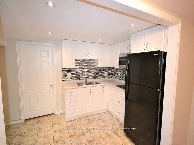 260 Green Rd #BASEMENT — Photo 3