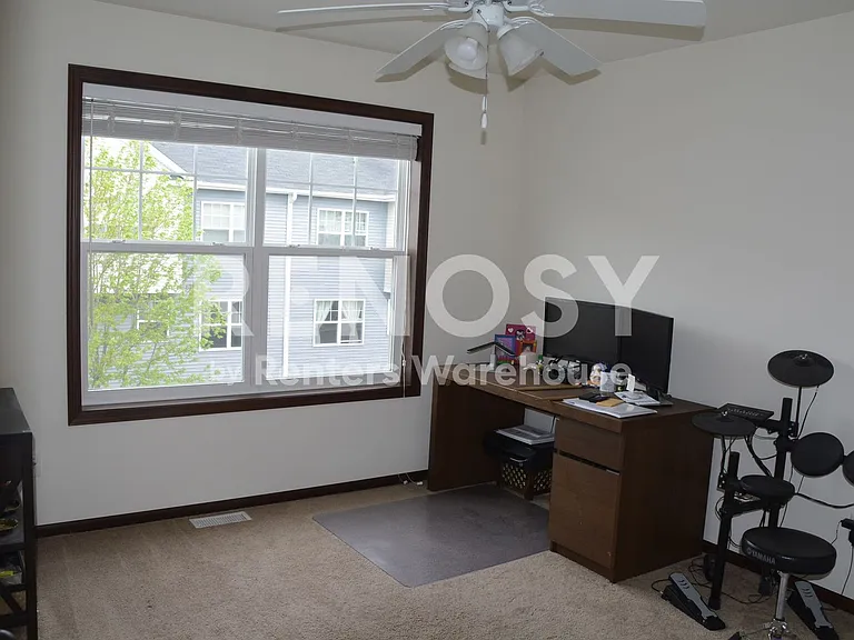 9580 Madison Dr #1 — Photo 8