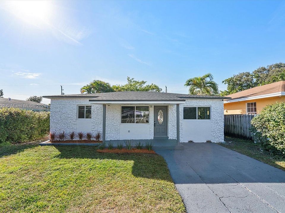 1st image of 4530 SW 25th St