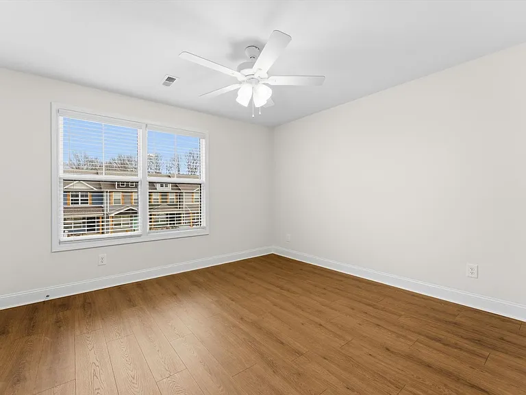 119 Quarry Point Dr — Photo 15