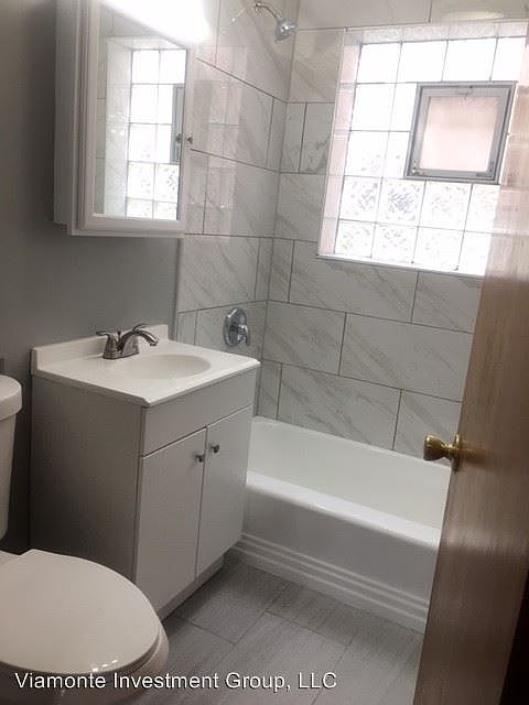 2nd image of 4333 W 95th St APT 2