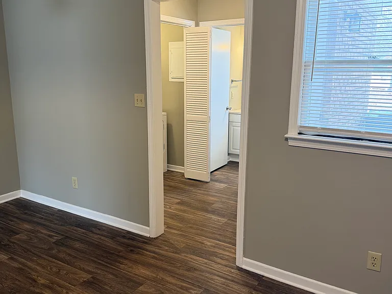 112 Stonecreek Dr #D — Photo 6