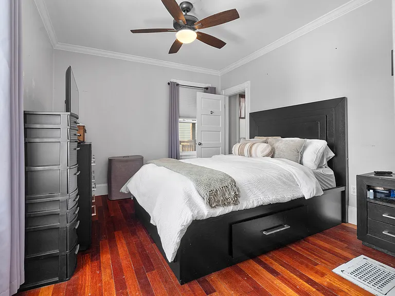 22 Buttonwood St #1 — Photo 9