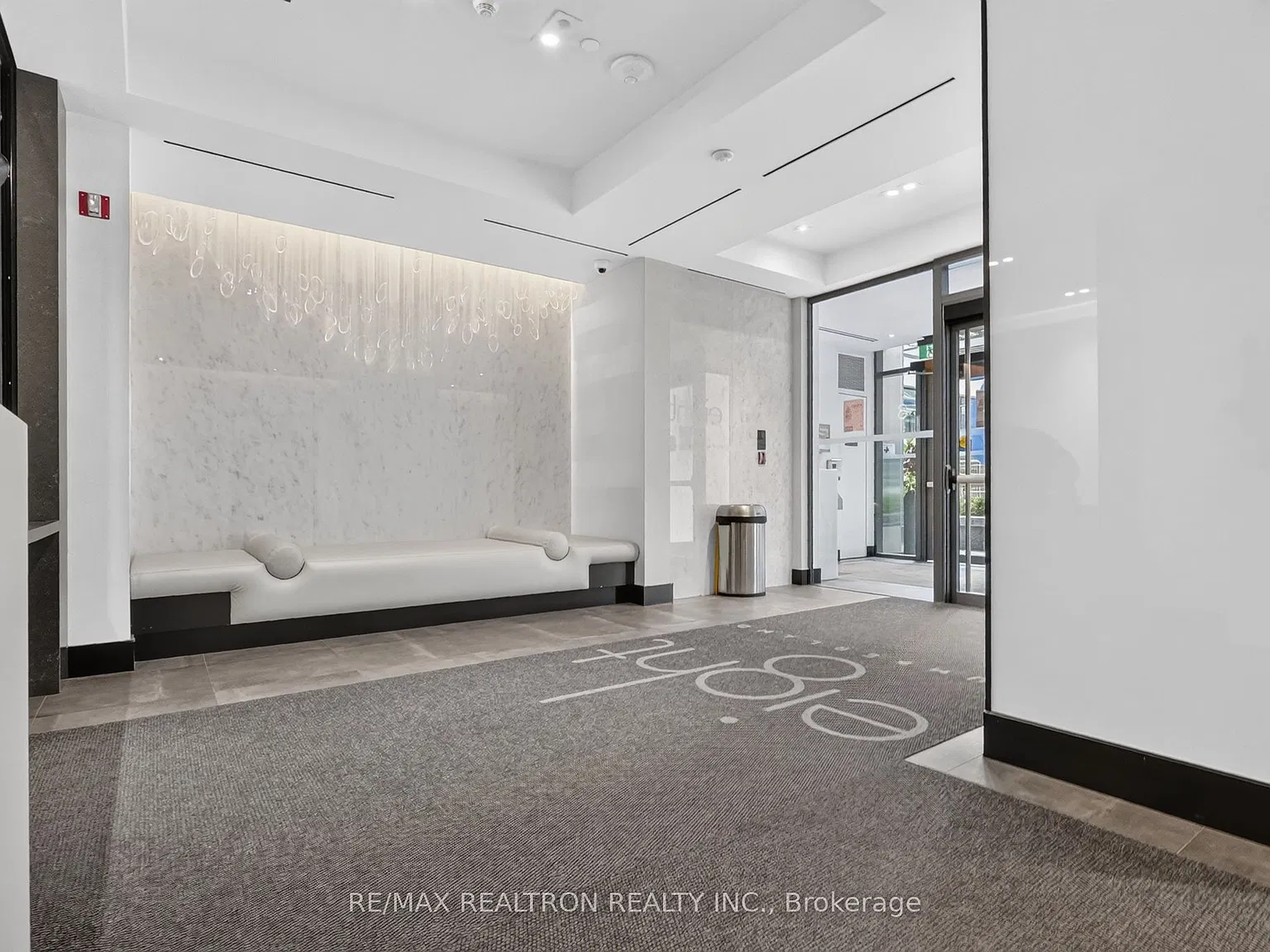 2 bed, $2,800 — Photo 3