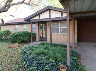 8817 Easley St, White Settlement, TX 76108