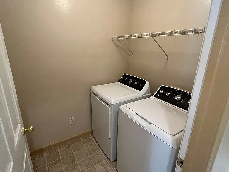 1030 S Vista St — Photo 21