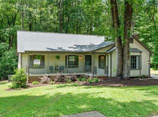 4421 Forest Walk Dr, Greensboro, NC 27455
