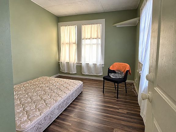 3rd image of 6307 Townsan Rd