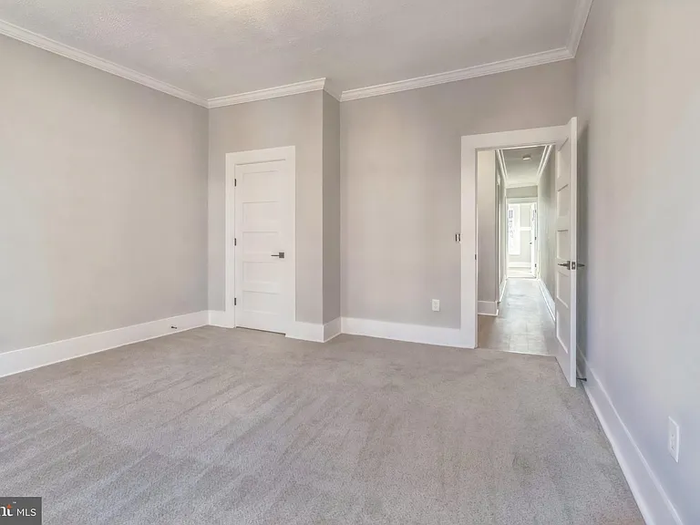 1243 E Lanvale St — Photo 20