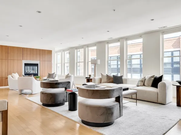 337 W 2nd St Unit 17, Boston, MA 02127