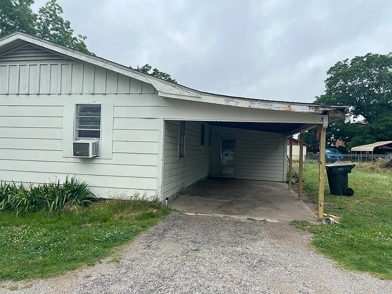 2706 W University Blvd — Photo 6