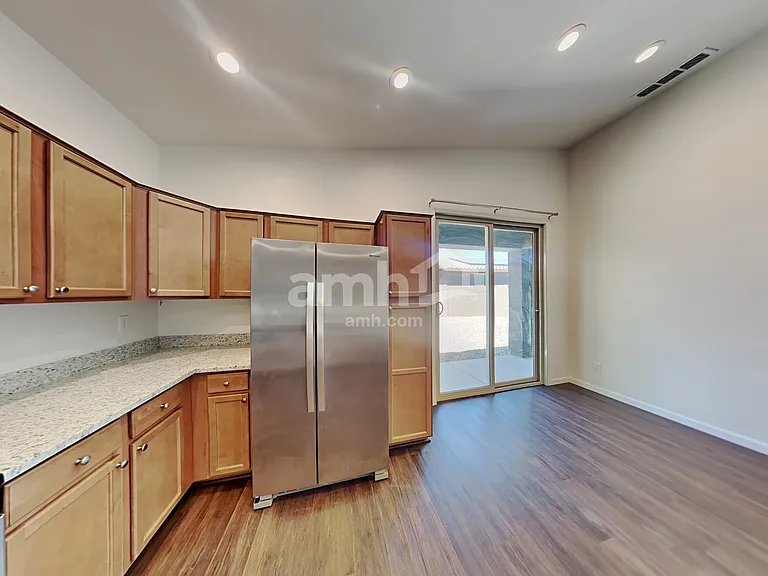 20256 W Tonto St — Photo 4